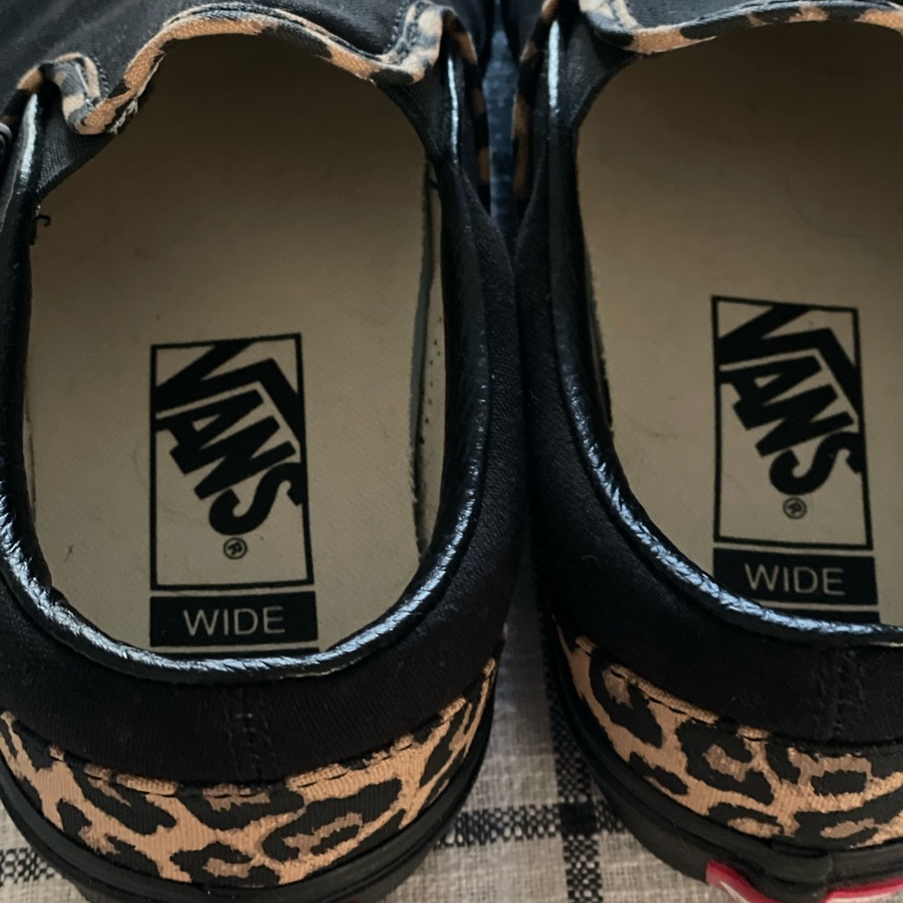 Custom Vans - image 6